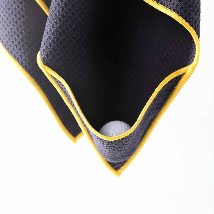 420gsm golf towel with pocket