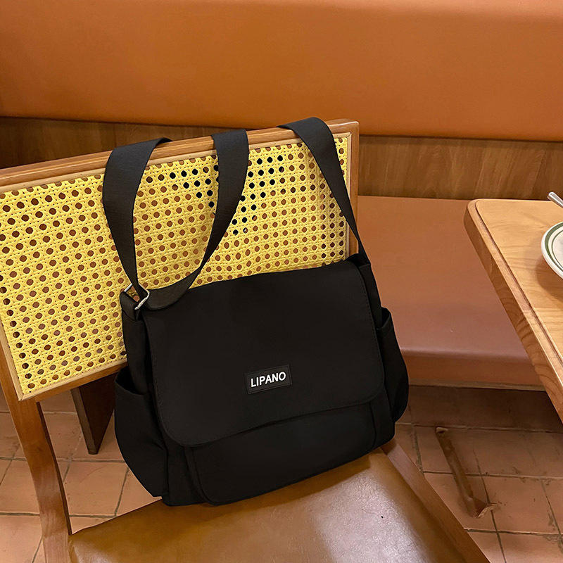 Wholesale Custom Art Leisure Crossbody Bag Single Shoulder Bag Suitable For Daily Life
