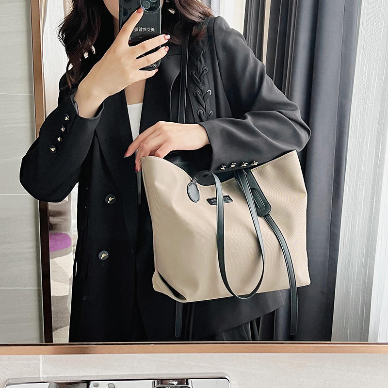 Large Capacity Custom Waterproof Nylon Foldable Reusable Shopping Bag