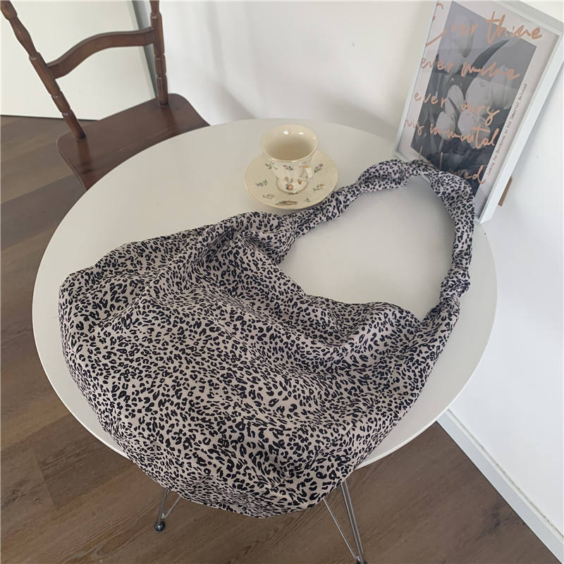 Leopard Print Tie Straddle Bag Large Capacity Logo Nylon Shoulder Bag