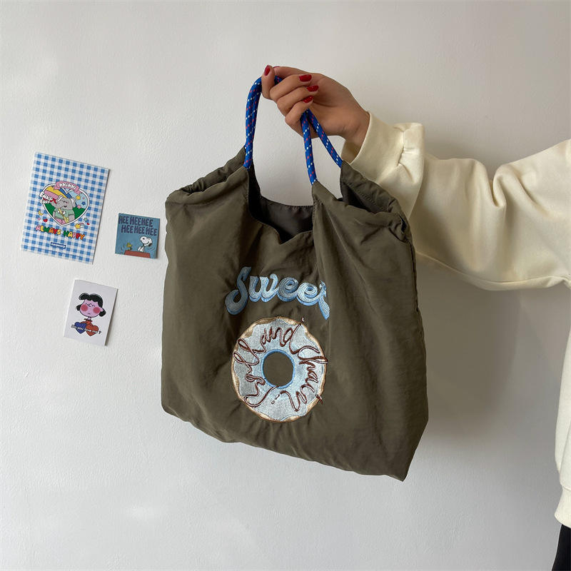 Fashion Matching Custom Embroidered Flower Handbag Niche Design Hand-carried Shopping Bag
