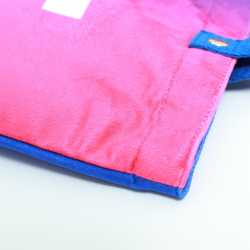 Gradient color canvas bag with studs