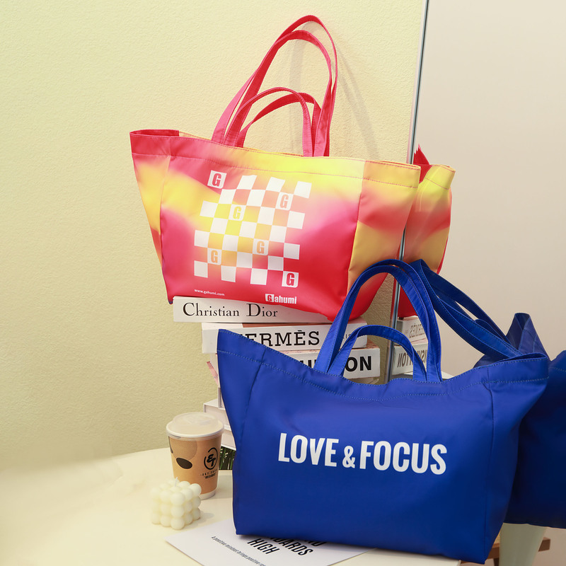 Double-handled gradient color canvas bag – Pink and blue