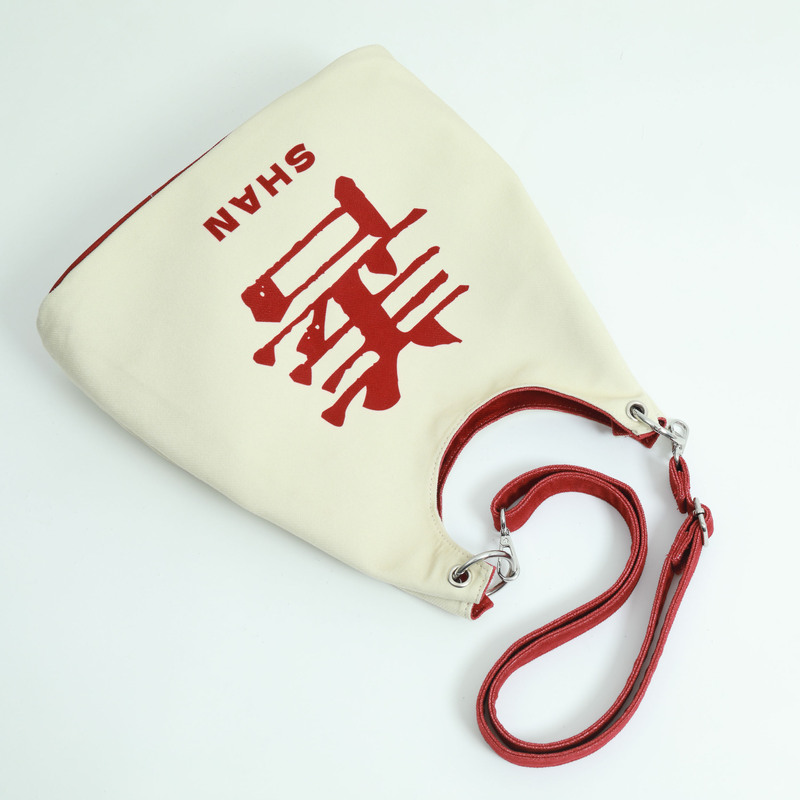 Money pouch – Kindness character