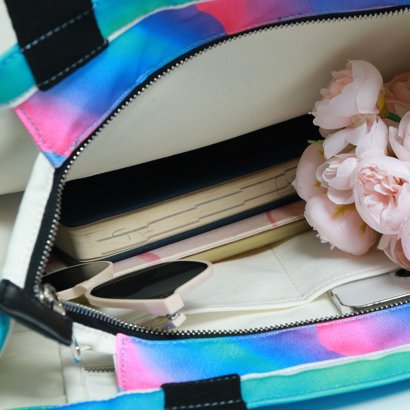 Pink and purple gradient color canvas bag with bottom and sides