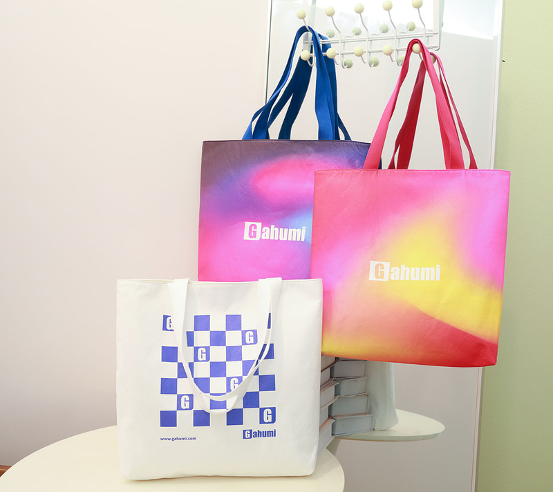 Gradient color DuPont paper bag – five styles