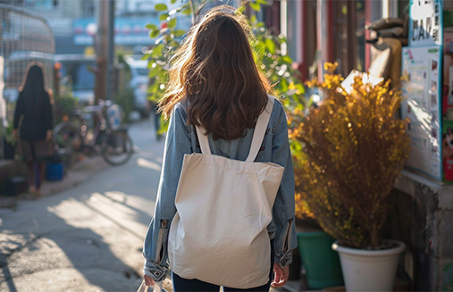 Canvas Bags: A Fashionable Choice for a Sustainable Future
