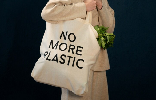 Canvas Bags: The Fashionable Solution to Plastic Bag Bans