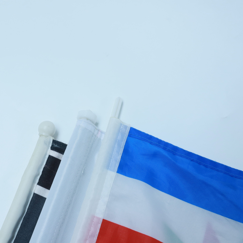 Car flagpole
