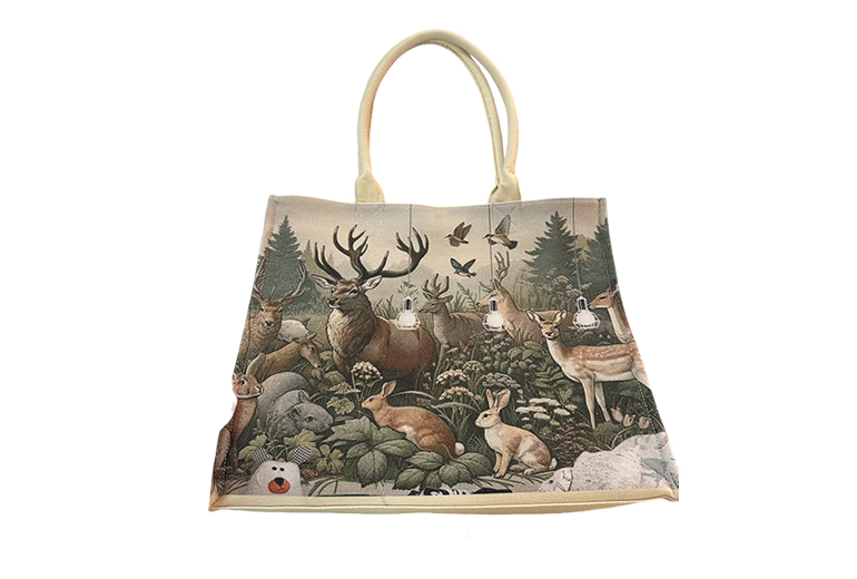 8,500 Custom Gift Bags Delivered for a Swedish Perfume Company