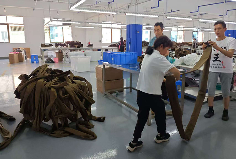 Wine Industry Customized 100,000 Custom Tool Bags – Repurchase Witnesses Reputation