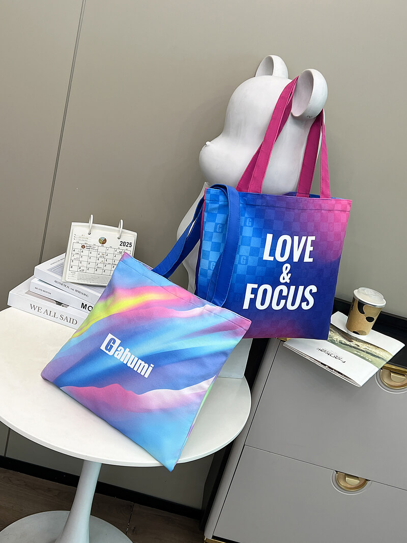 Bottomless canvas bag with no sides