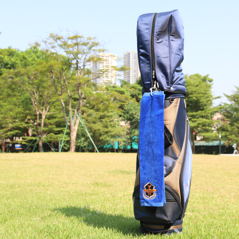 Outdoor golf towel