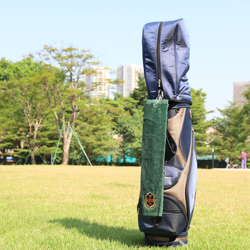 Outdoor golf towel