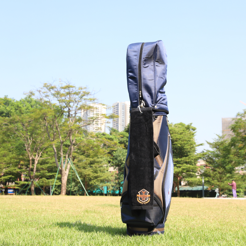 Outdoor golf towel