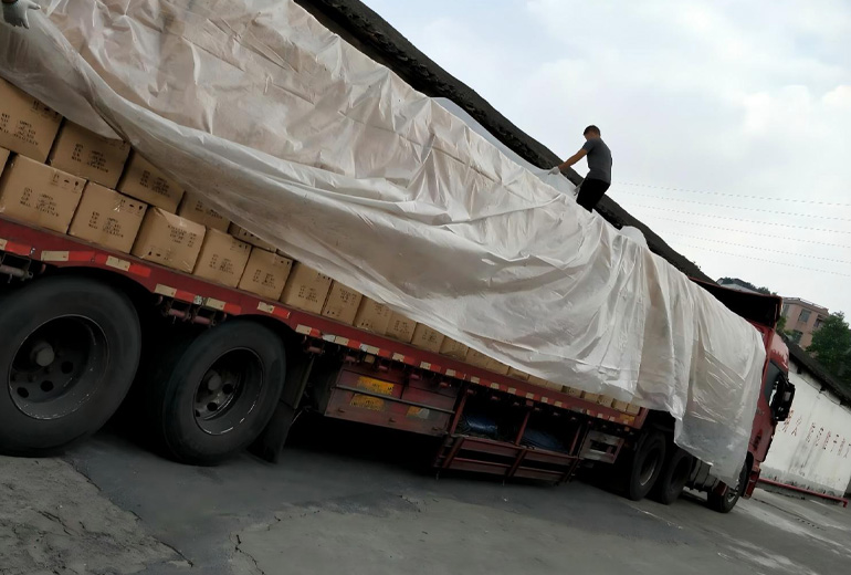 Lotos Oil Event T-Shirts: 400K Units Delivered On Time