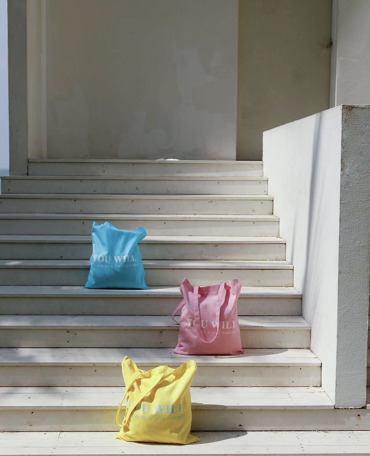 Judging Criteria for Tote Bag Design Trends:  What’s In and What’s Out